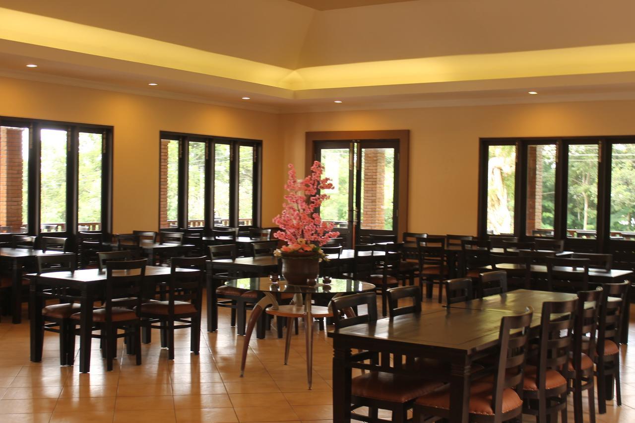 Akasa Hotel Kaliurang Ngoại thất bức ảnh